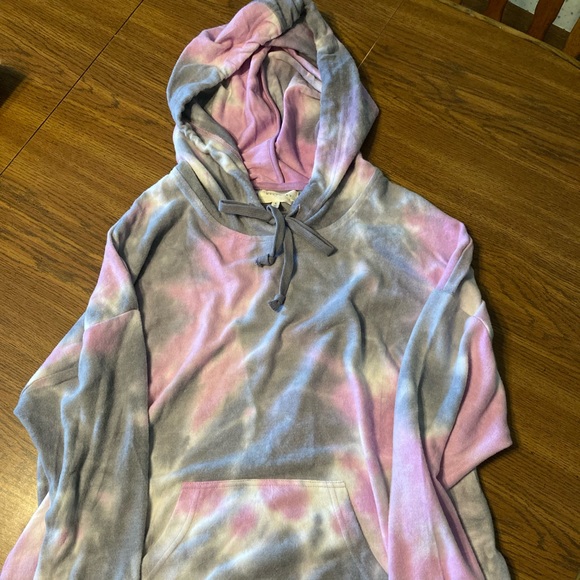 Melloday Women’s Hoodie - Picture 2 of 7